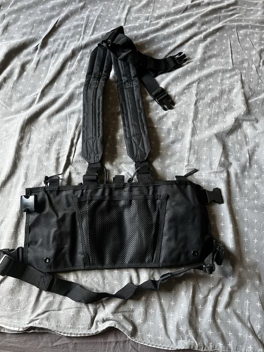 Тактическа жилетка