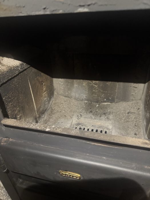 печка тип камина prity