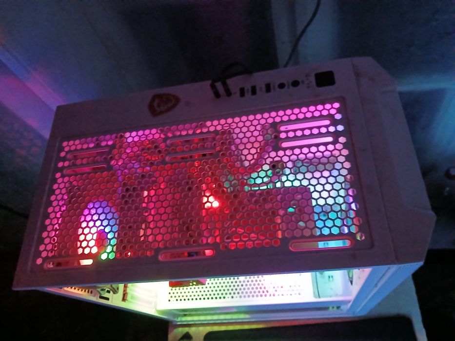 Игровой компютер Gigabyte СОТИЛАДИ!