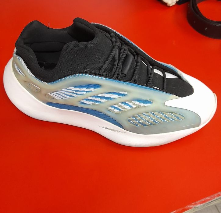 Кроссовки АDIDAS. мужские.