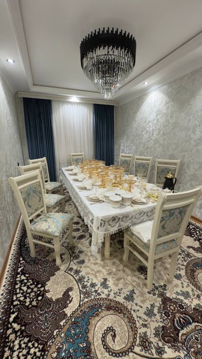 Тошкетн шахар Алмазар район 4 хонали квартира сотилади