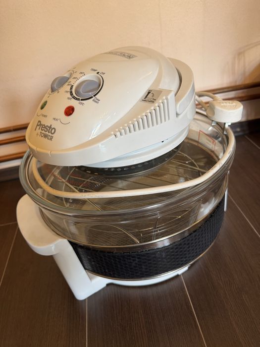 Halogen air fryer Presto by Tower