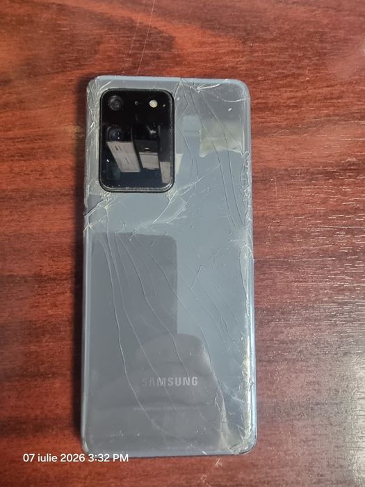 Samsung s20 ultra 128Gb spațiu si 12Gb Ram