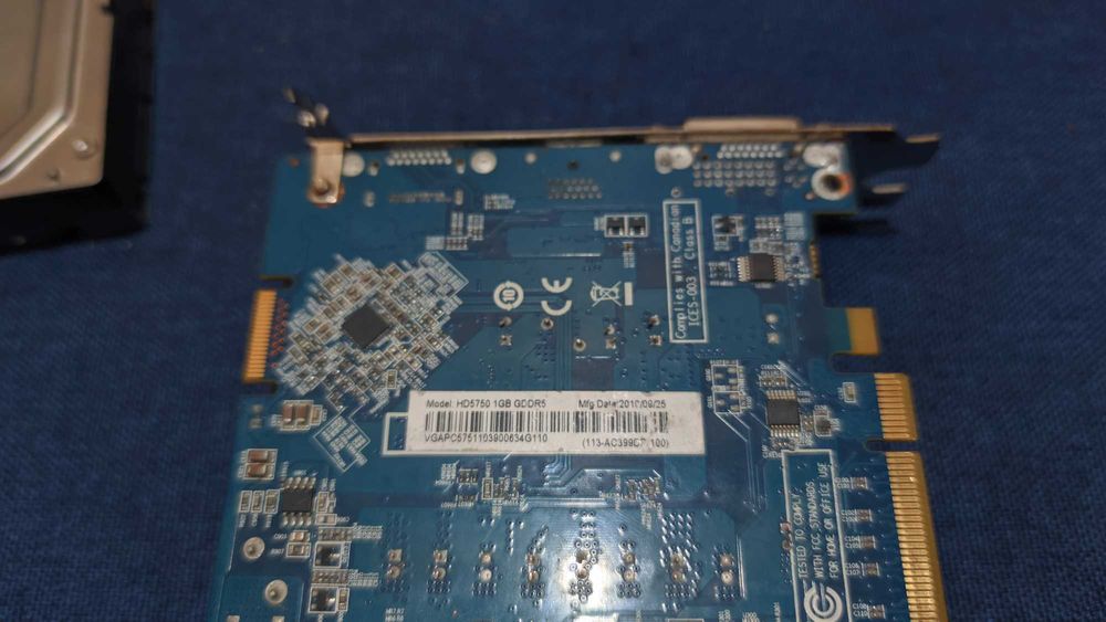 Pachet - Sursă Super Flower 450W Gold + Placă Video HD 5750