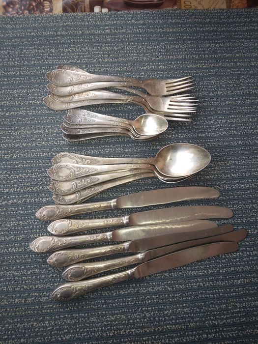 Set tacâmuri argint