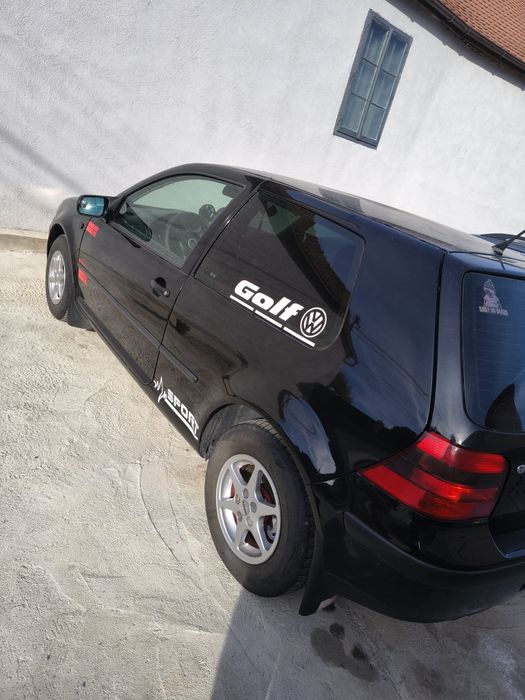 Volkswagen Golf 2000 benzină, 905 € — imagine 5