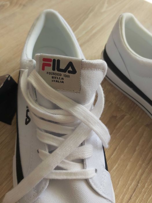 Чисто нови кецове Fila