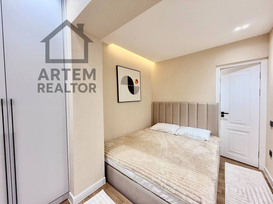 Лесунова Кадышева 2/3/5 30м2 новый евро ремонт