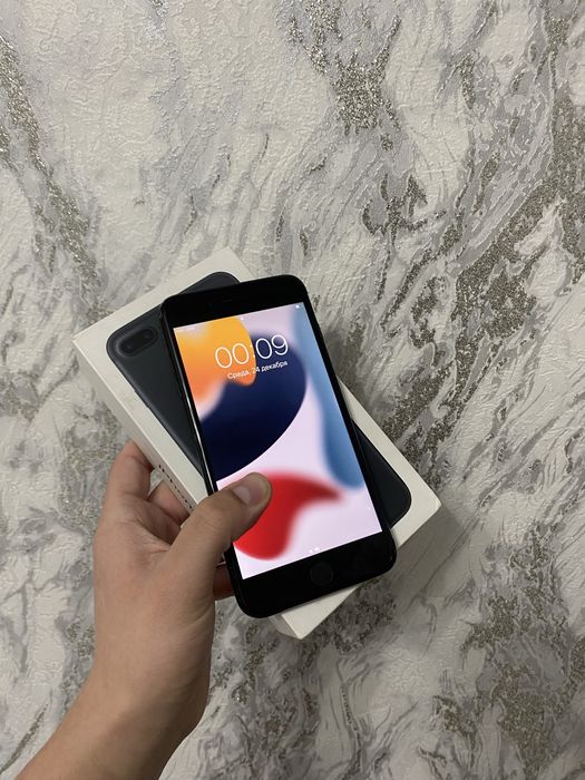 Продам Айфон 7+/ Iphone 7 plus