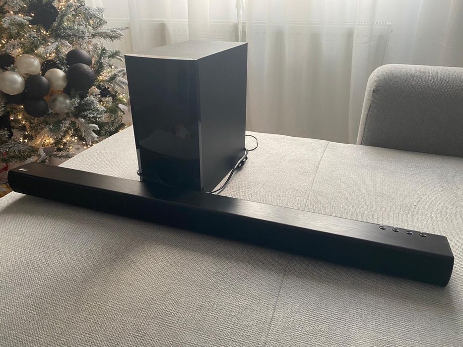 Soundbar LG 2.0 dolby digital