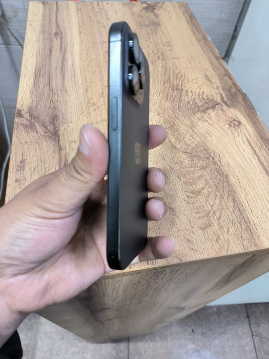 Продам iPhone 15 pro