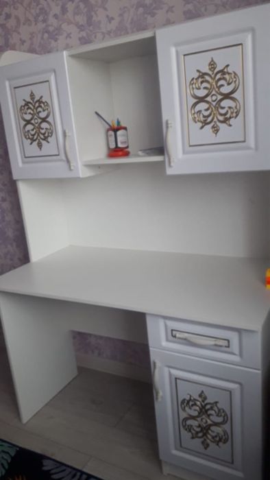 Парта для детской детская мебель