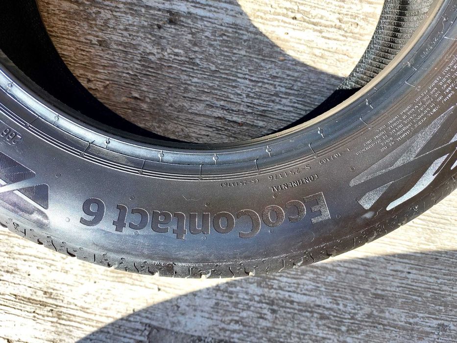 Vând 4 Anvelope Continental puțin folosite