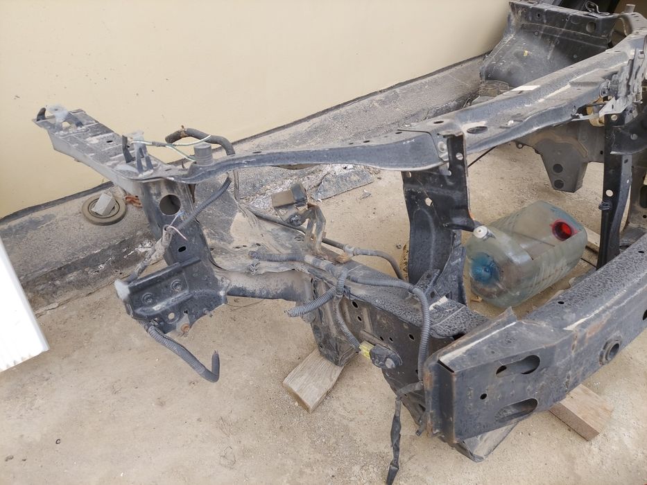 Лонжерон телевизор камри 40 45