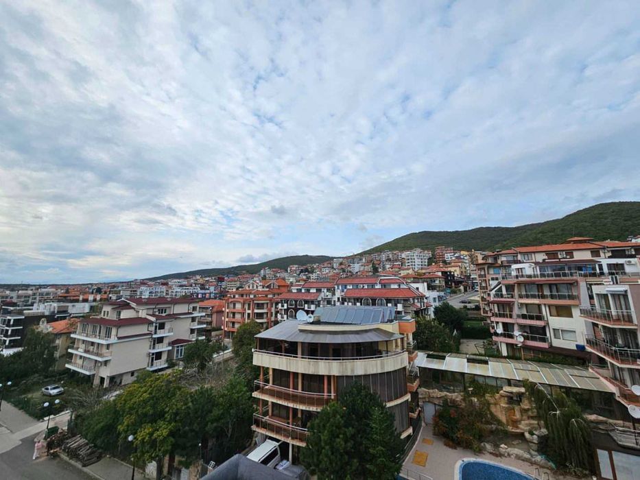 Продава се Двустаен апартамент в Свети Влас - 142 кв.м за 2013 €/кв.м - Снимка #4