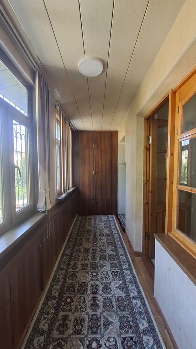 Аренда Чиланзар-20 2/2/4 чистая всё обстановка есть