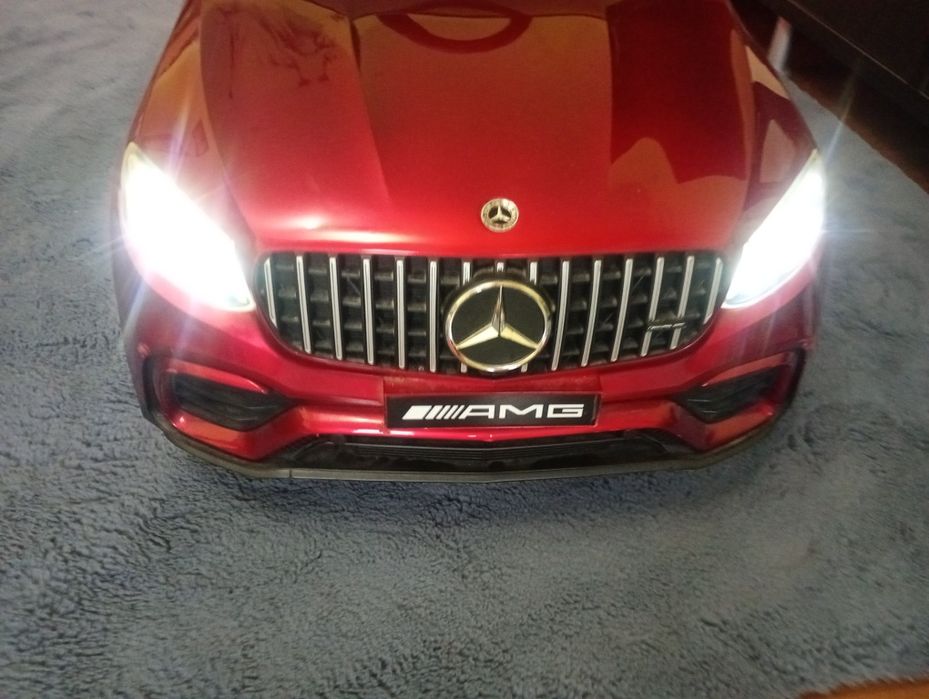 Masinuta electrica cu telecomanda 4x4 Mercedes-Benz GLC 63 Amg Rosu