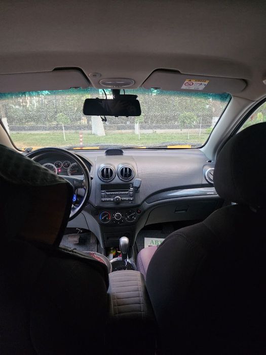 Nexia 3 yaxshi xolatda