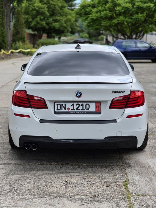 *Bmw 520 f10 M-packet 
*an fab.2012
*motor 2.0 d. C.p.184
