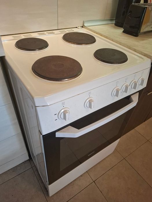 Печка Beko, всичко работи, 12 г., цена: 60 Eur, взимане до четвъртък