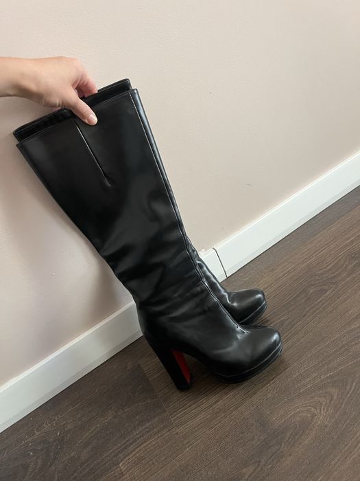 Сапоги осенние на каблуках