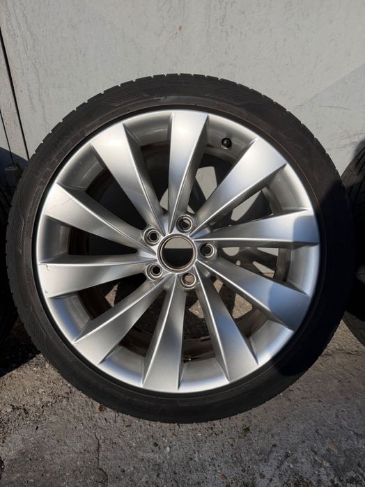 Джанти VW R18 + Летни гуми Vredestein Ultrac Satin 235/40 ZR18 95Y