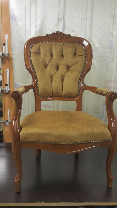 Претапициране на всякакви мебели , табли за спални, дамаски,.