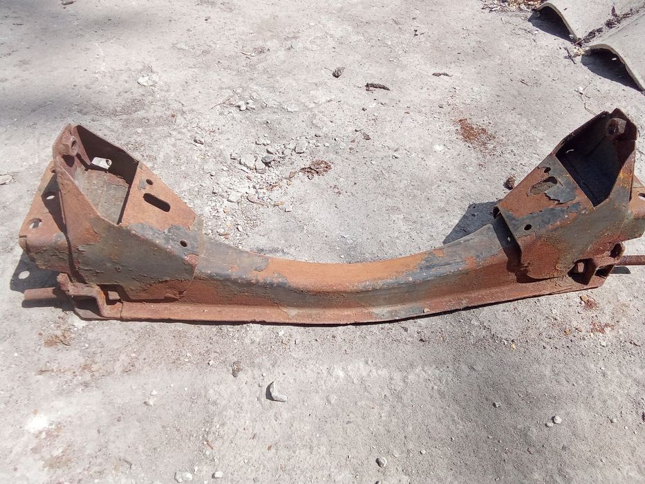 Балка передняя..