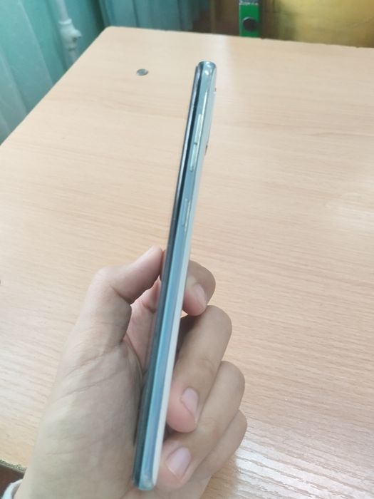 Obmenga samsung a50 yaxshi xolatda