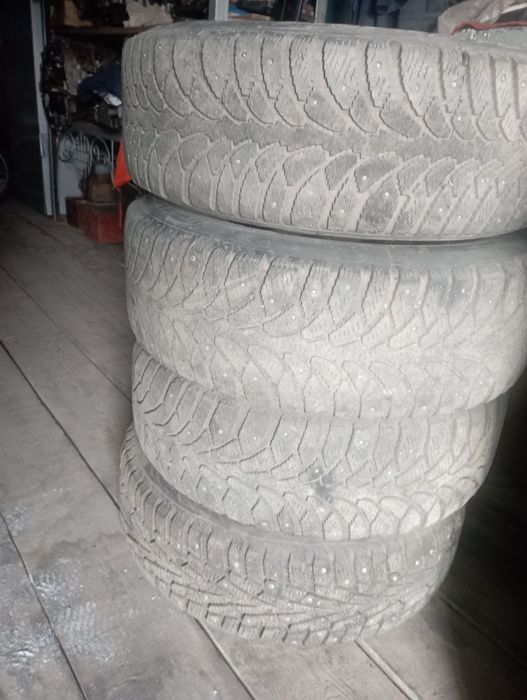Продам диски железки вместе с шинами