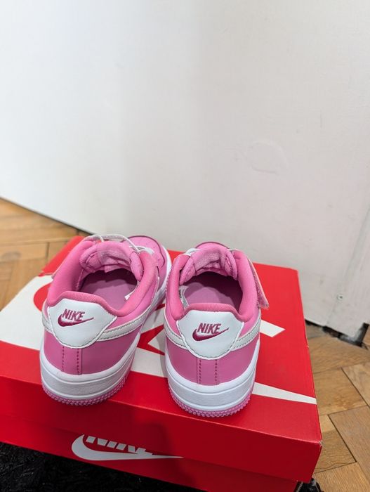 Детски маратонки NIKE AIR FORCE 1