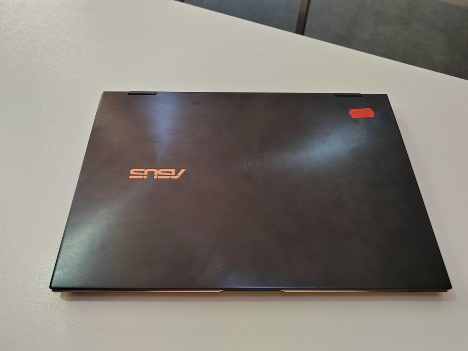 ASUS ZenBook Flip S UX371EA I7 1165G7 , 16gb ,  ram UHD OLED 4k Magazin CAshGen