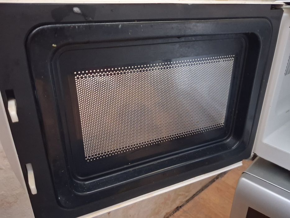 Микровълнов печка"Daewoo"