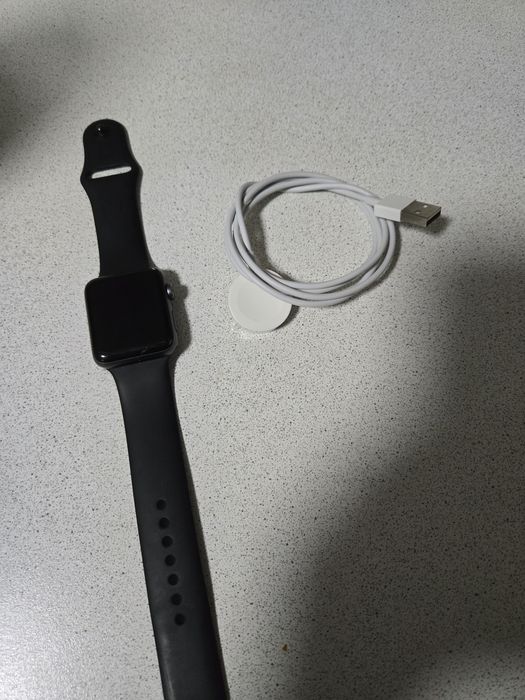 Продам Apple watch 3