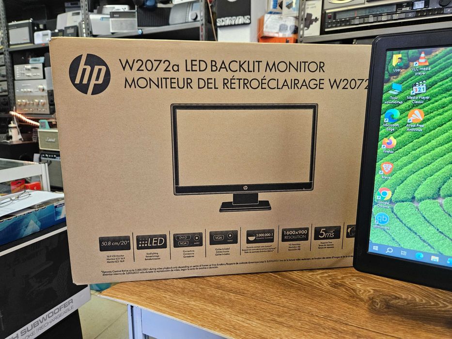 Монитор HP W2072a – Чисто нов, неразпечатван, в кутия с вградени тонколони