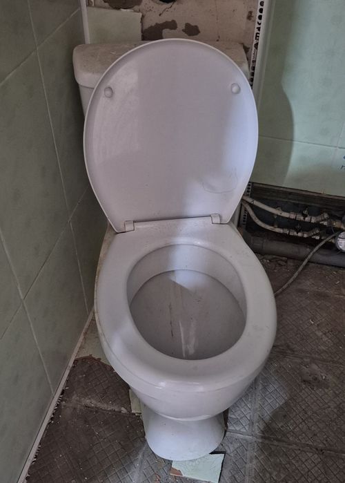Продаётся унитаз