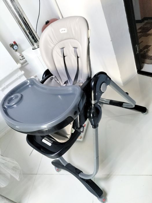 Стол для кормление