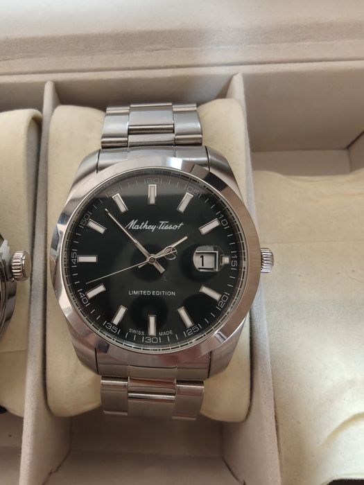 Часы из коллекции разные