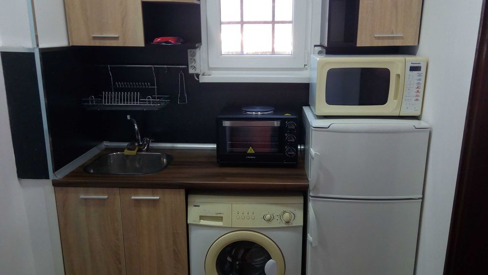 Дава се под наем Едностаен апартамент в Враца, Център - 36 кв.м за 239.7 € - Снимка #8