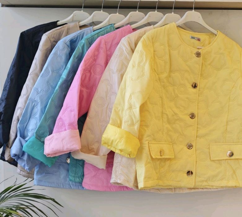 Дамско преходно яке