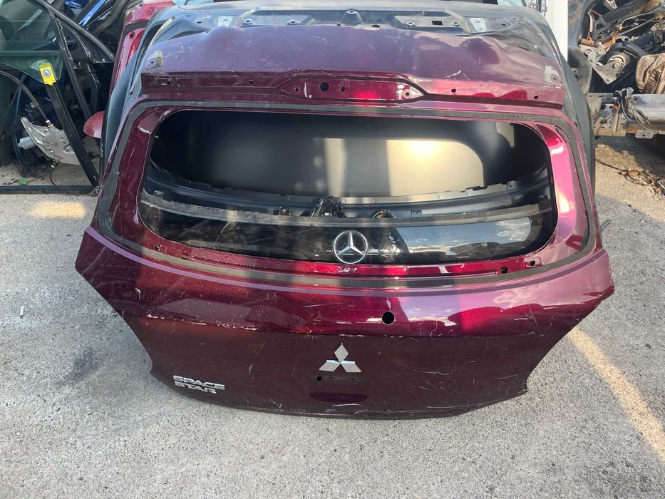 Капак/Багажник Suzuki SpaceStar