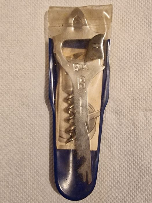 Старинна универсална отварячка SILA  DBGM 1960 година