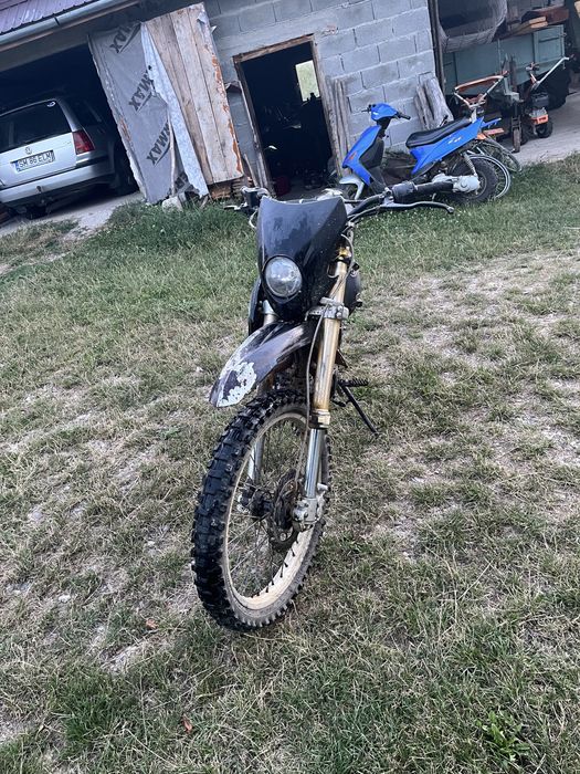 Vând sau schimb cross 125 cadru mare, motor vertical