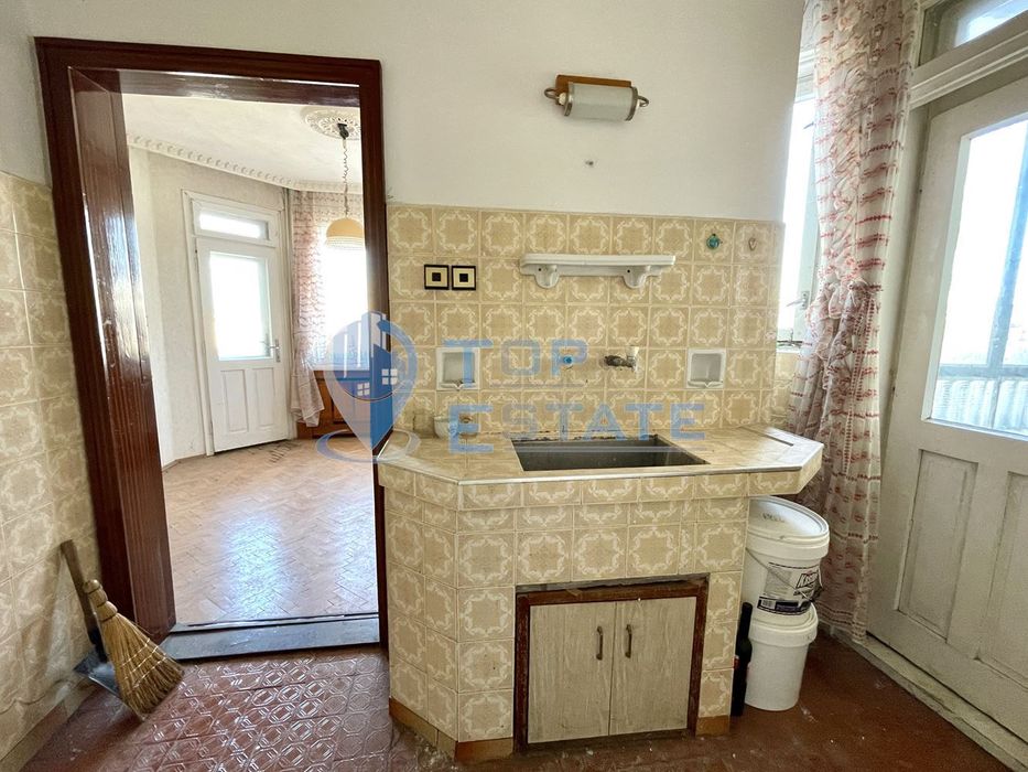 Продава се Многостаен апартамент в Велико Търново, Бузлуджа - 132 кв.м за 1171 €/кв.м - Снимка #7