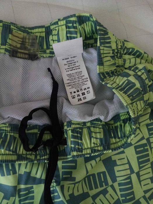 Нови мъжки  шорти бански/къси панталони/ PUMA, размер М.