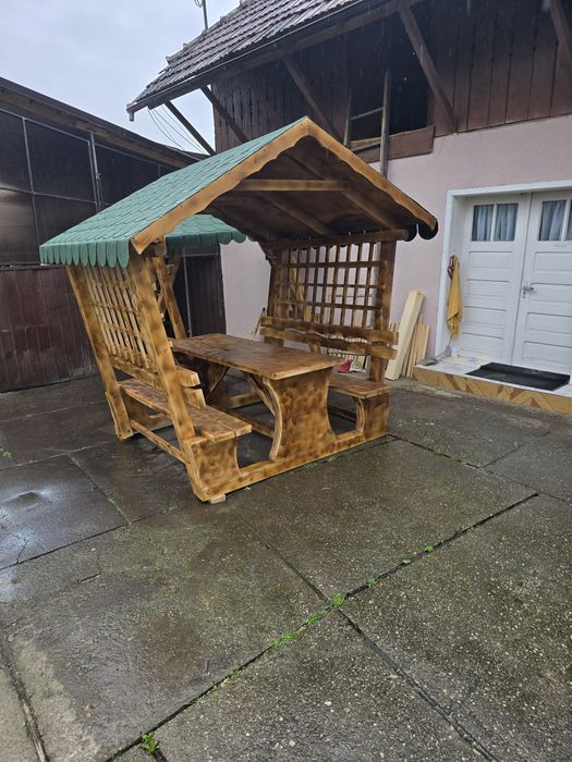 Foisor rustic din lemn masiv set masă cu băncute rustic