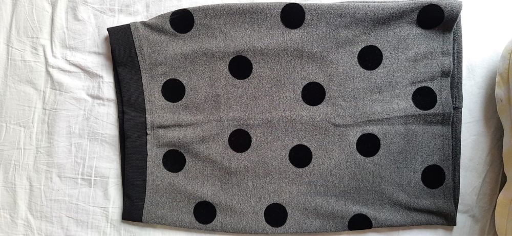 Юбка в горошек новая