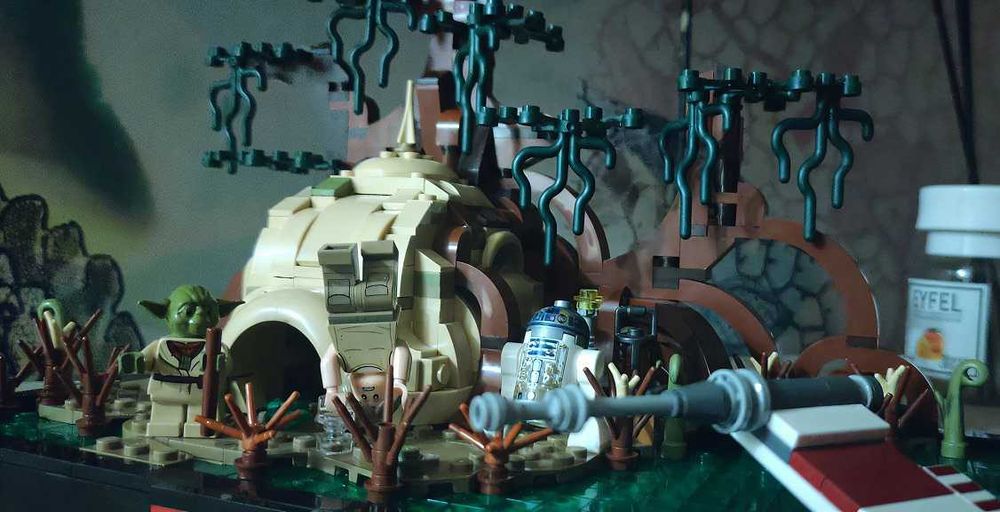 Lego 75330 – Dagobah™ Jedi™ Training Diorama