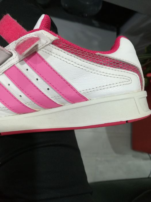 Маратонки за момиче  ADIDAS - N33/естествена кожа