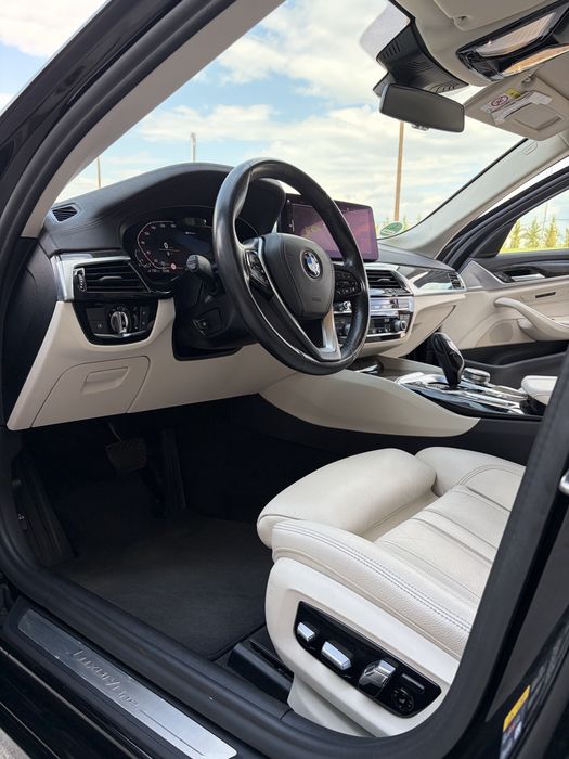 BMW 530e X-drive Facelift Luxury line